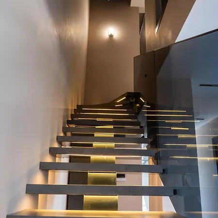 Hotel Seven Luxury