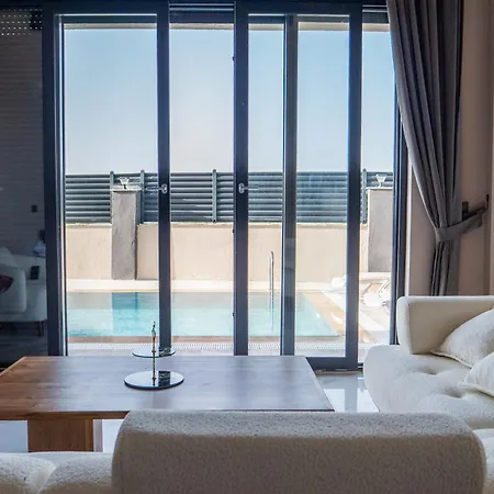 Hotel Seven Luxury